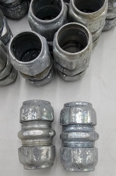 Couplings 1/2 in. One Model Type SEE DESCRIPTION - Used